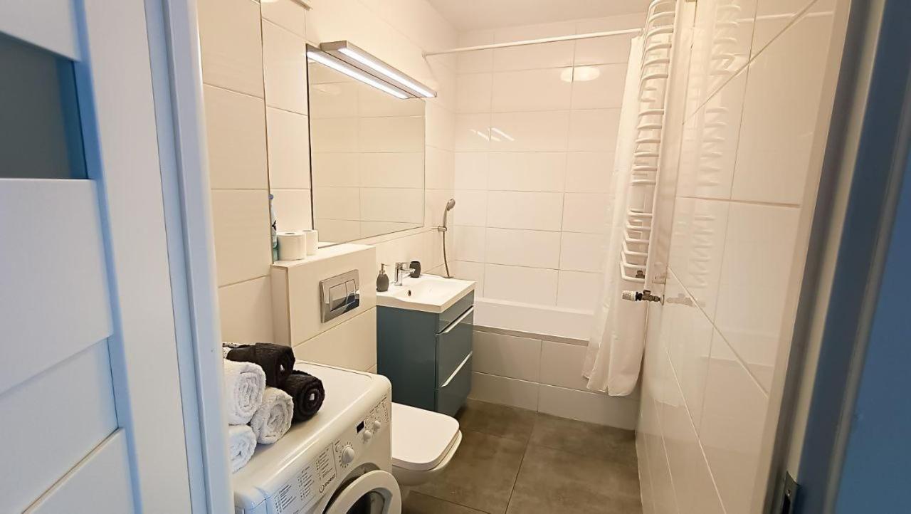 Apartament Niedaleko Centrum Warszawy ワルシャワ エクステリア 写真