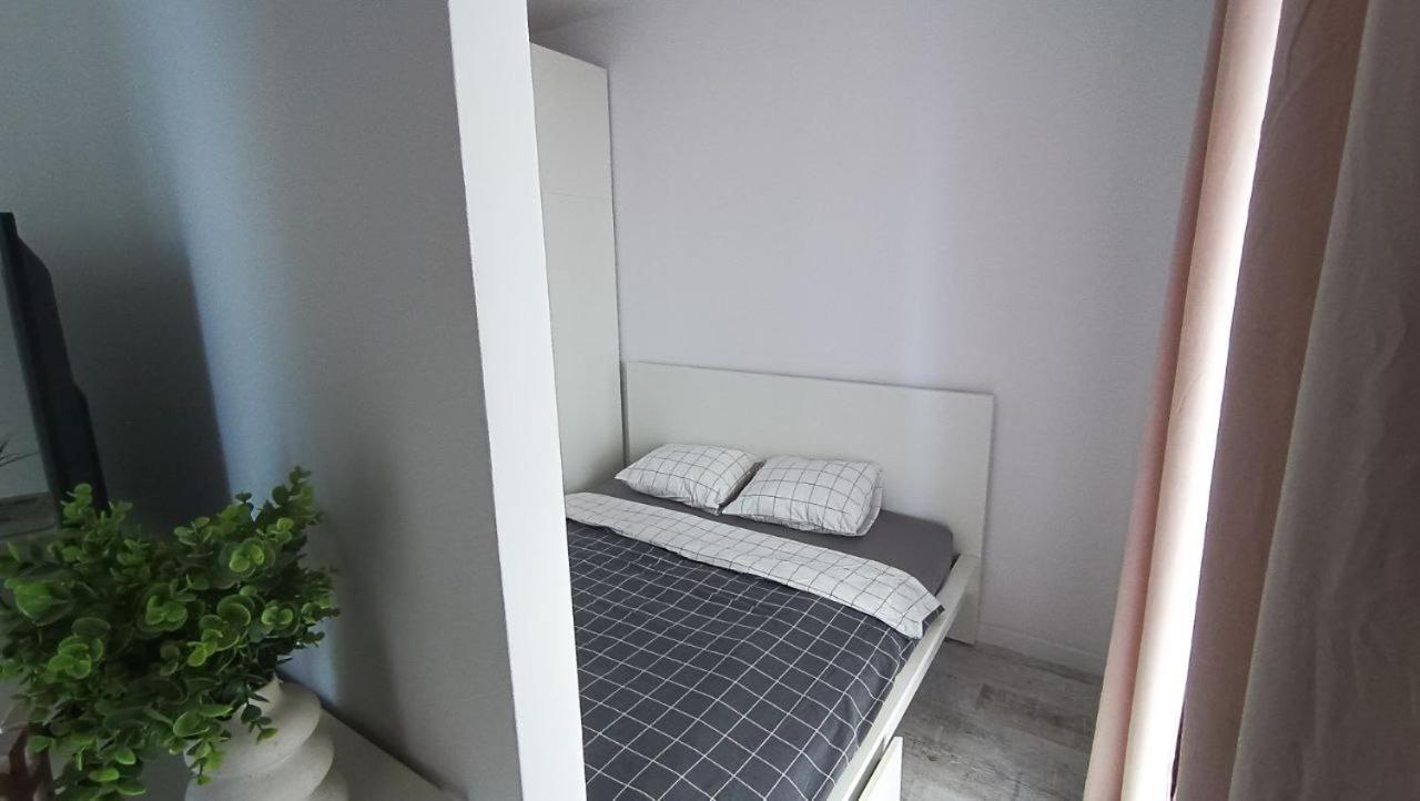 Apartament Niedaleko Centrum Warszawy ワルシャワ エクステリア 写真